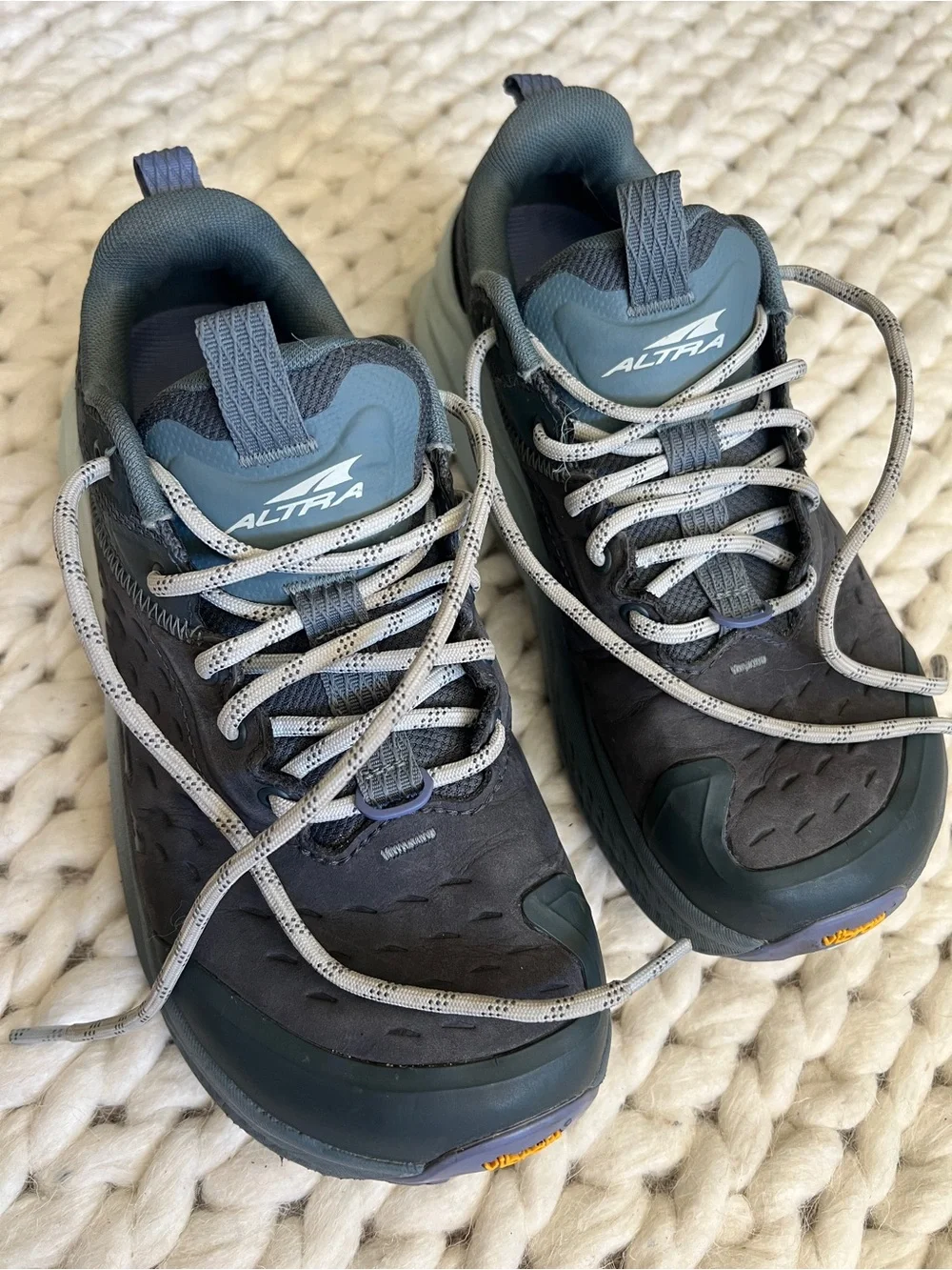 Altra Women's Olympus 6 Hike Low Gtx